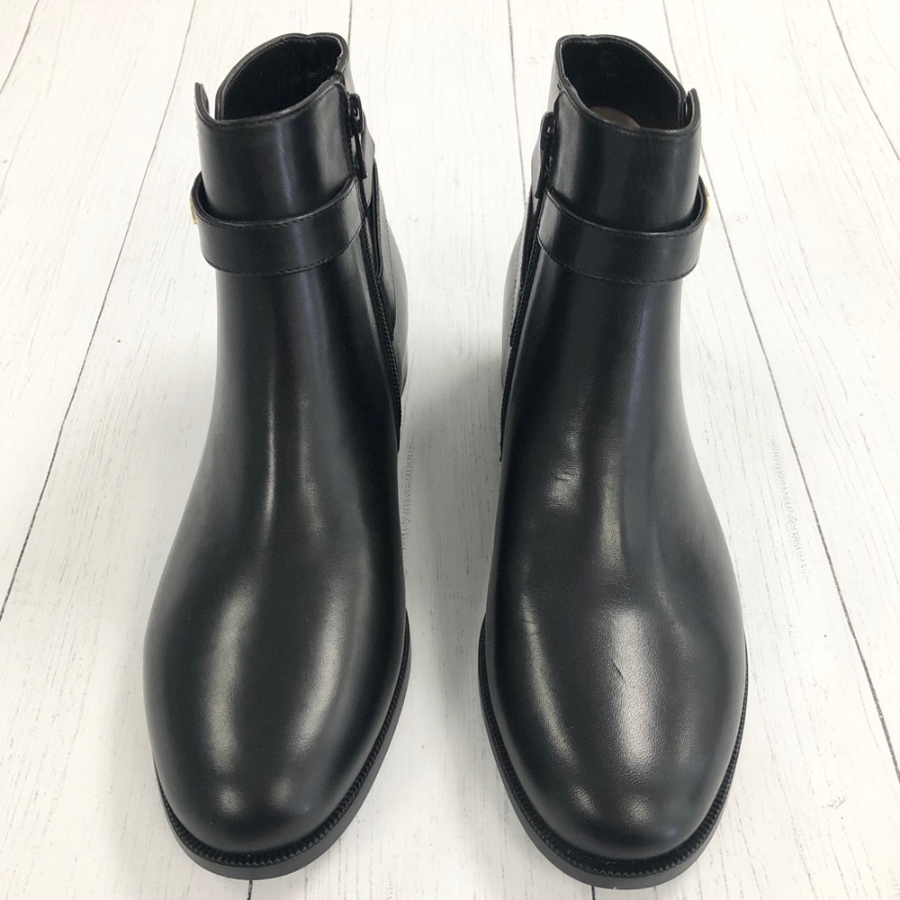 Ralph Lauren Black Borgia Boots With Gold Buckles Size 7.5 - Picture 2 of 16